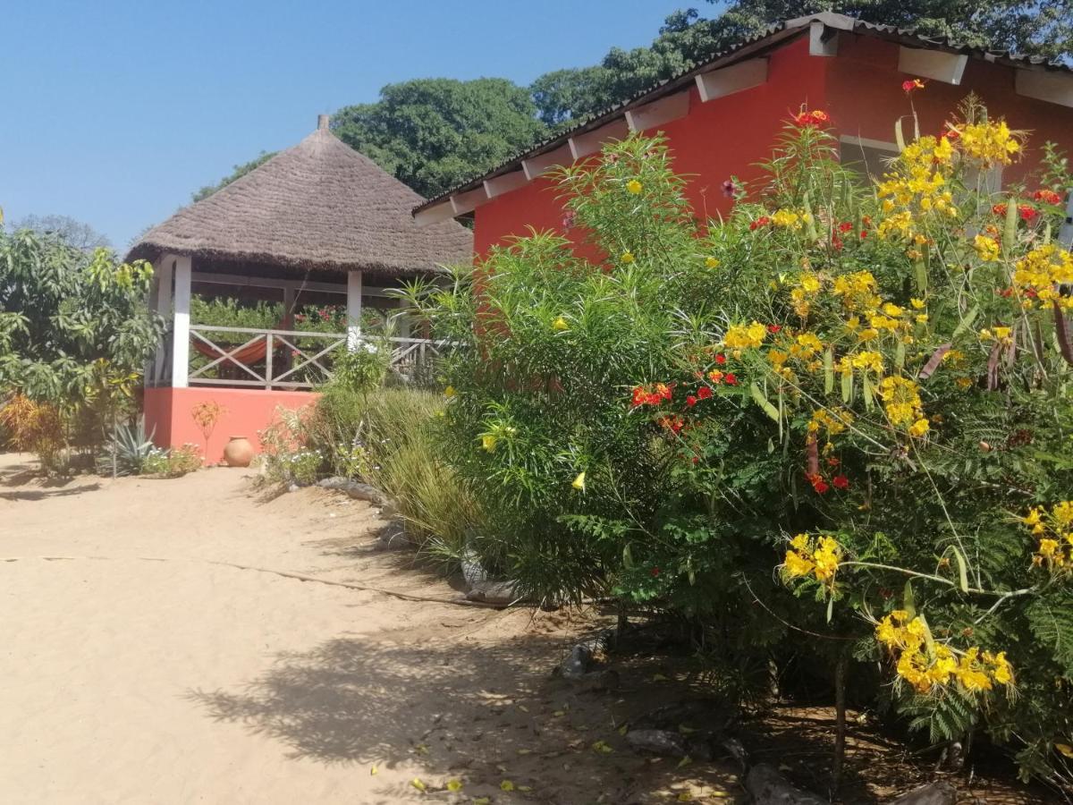 Diembéreng Akine Ti Kasso Piscine酒店 外观 照片