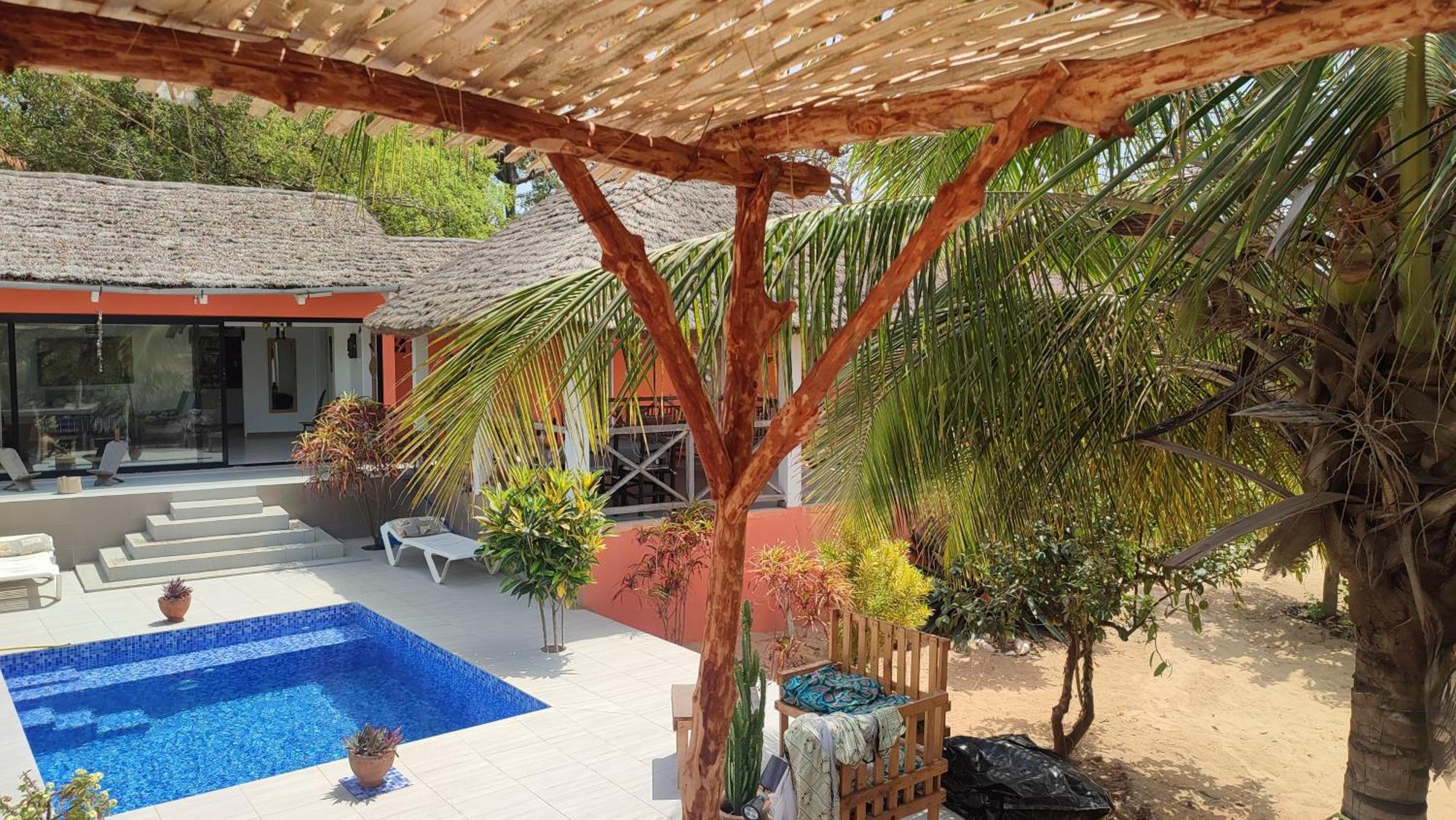Diembéreng Akine Ti Kasso Piscine酒店 外观 照片